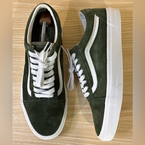 Vans Other - Vans Old Skool Green Suede Sneakers Men 9.5 Women 11 Classic Skate Shoe
